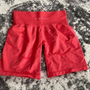 NVGTN contour shorts